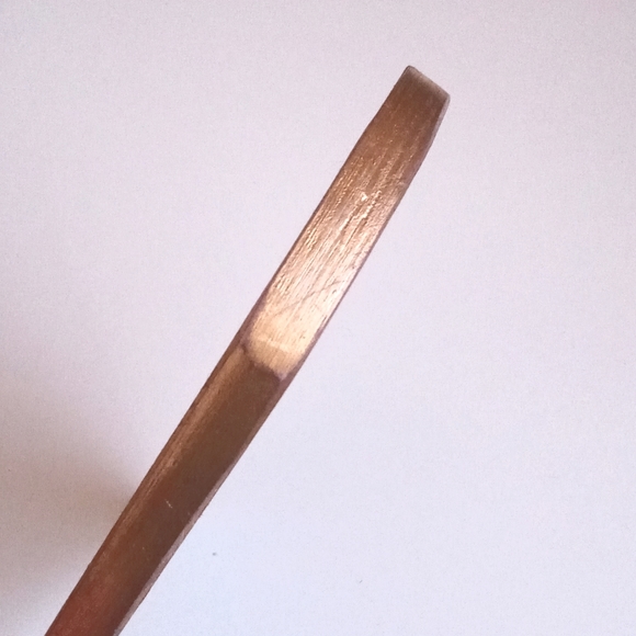 Mother Mary Wooden Wall Art Trimmed in Gold - Picture 3 of 9